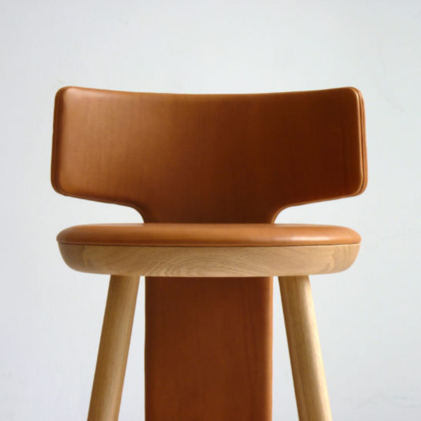 PLINTH High Chair