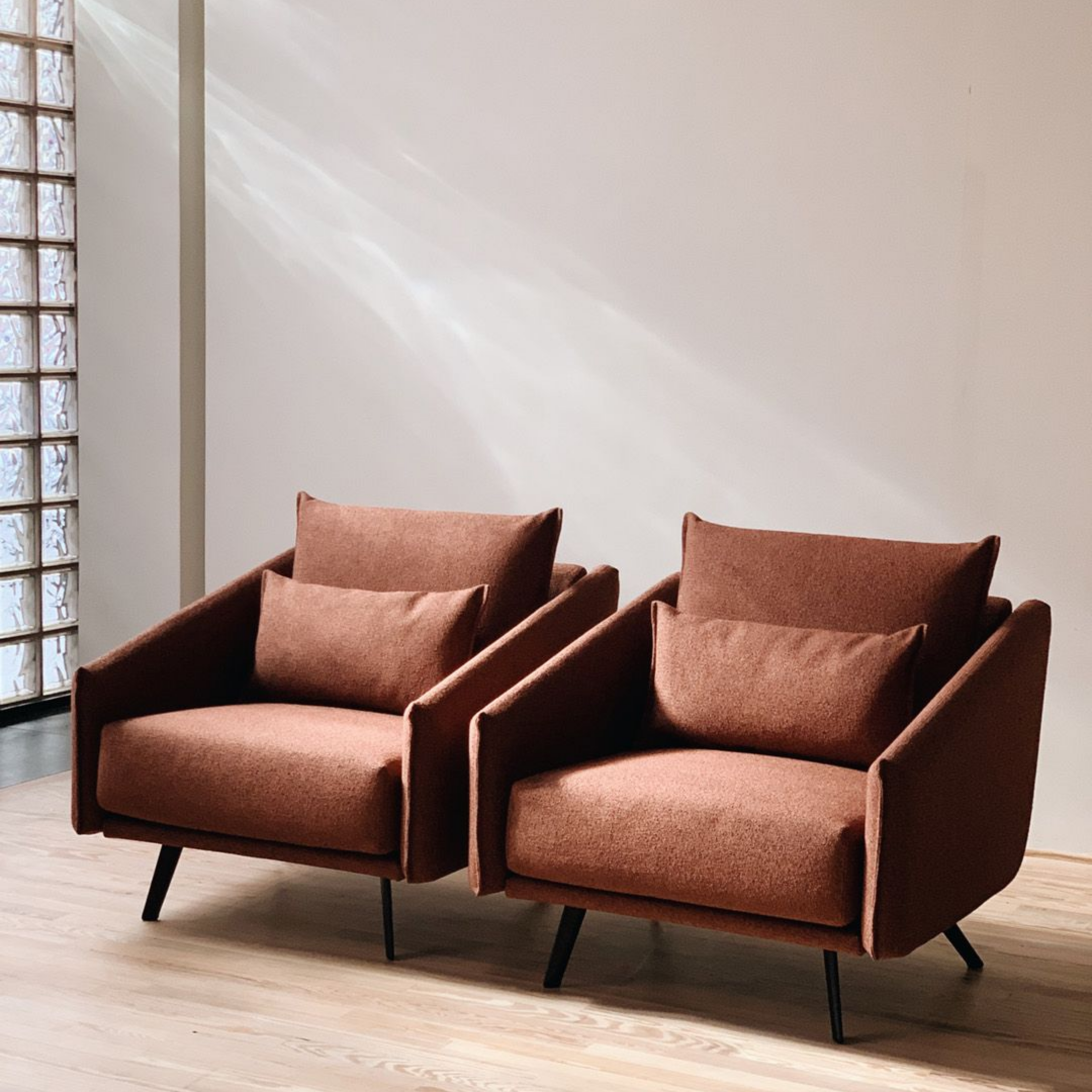 STANCE Armchair