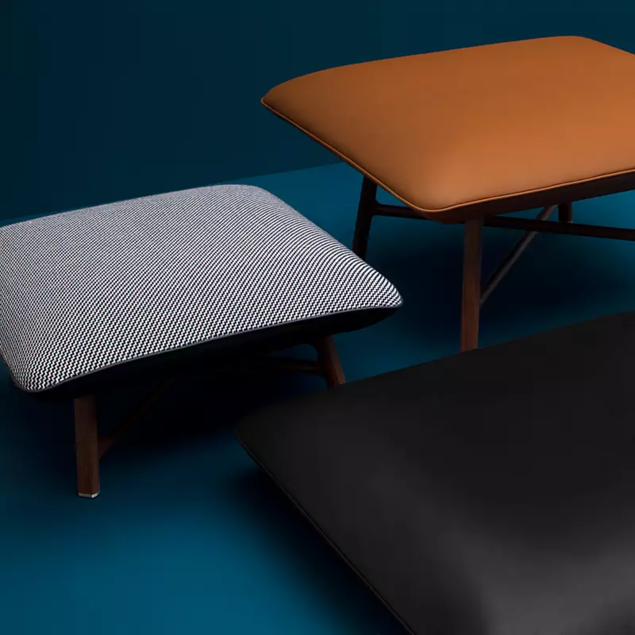 STRUKT Pouf