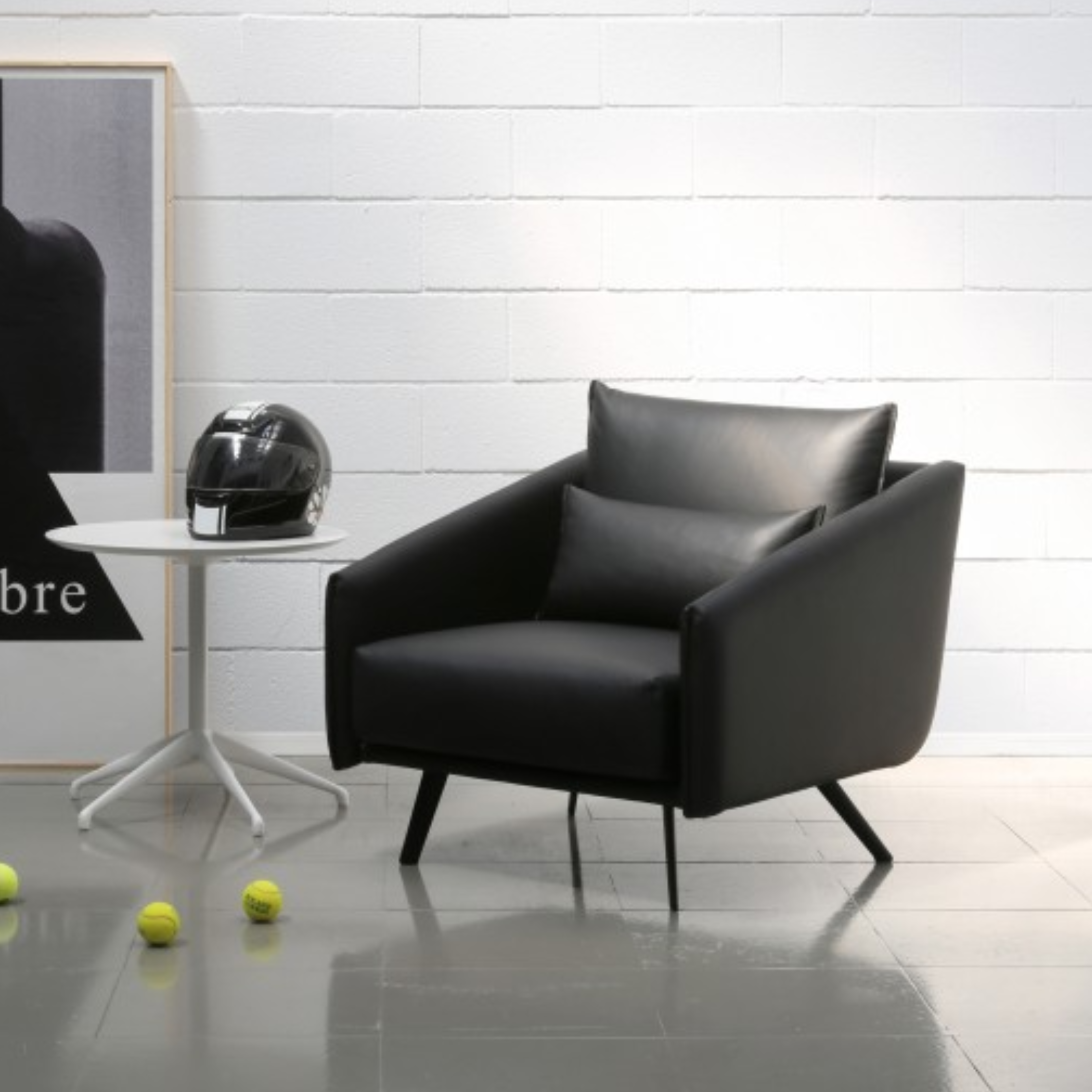 STANCE Armchair