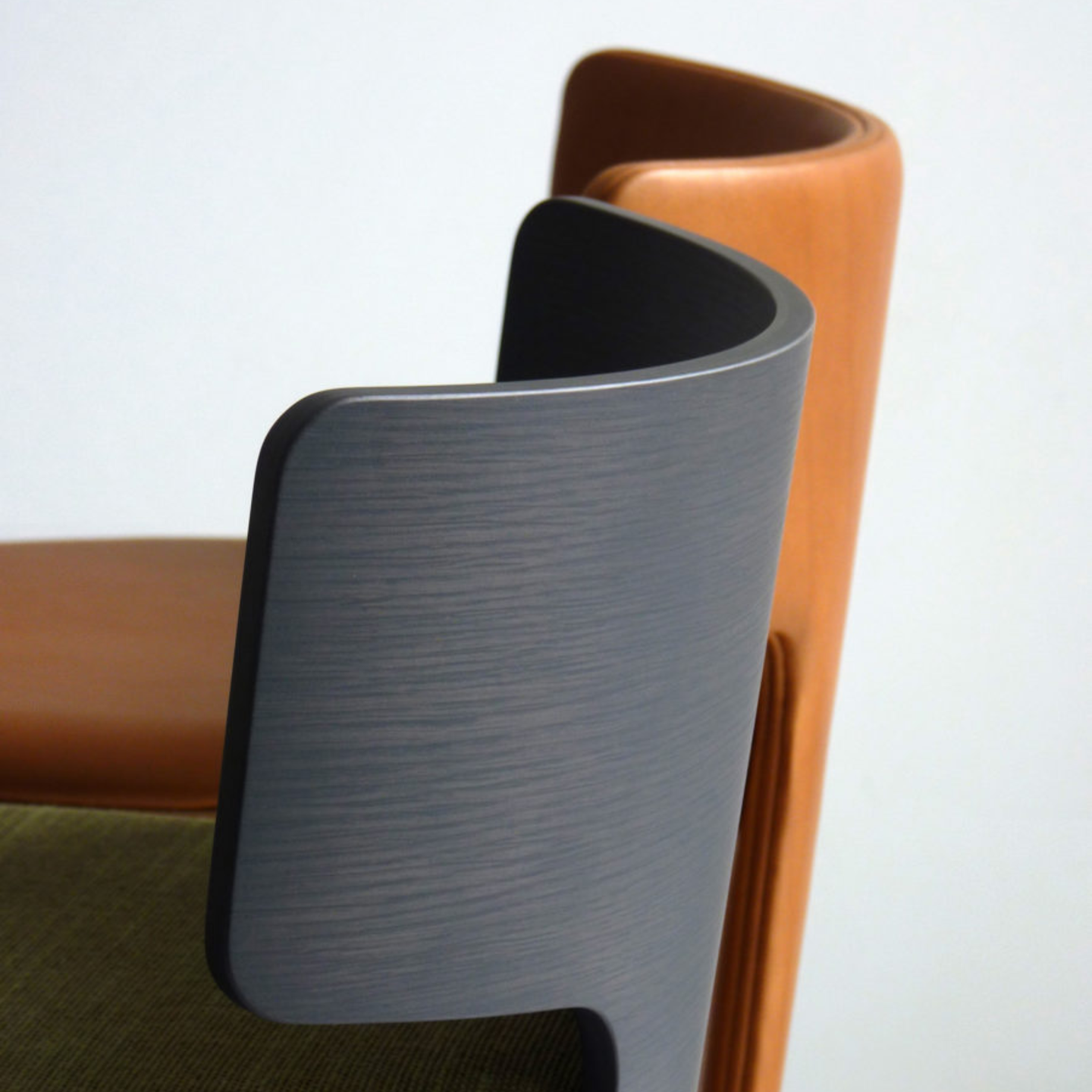 PLINTH High Chair